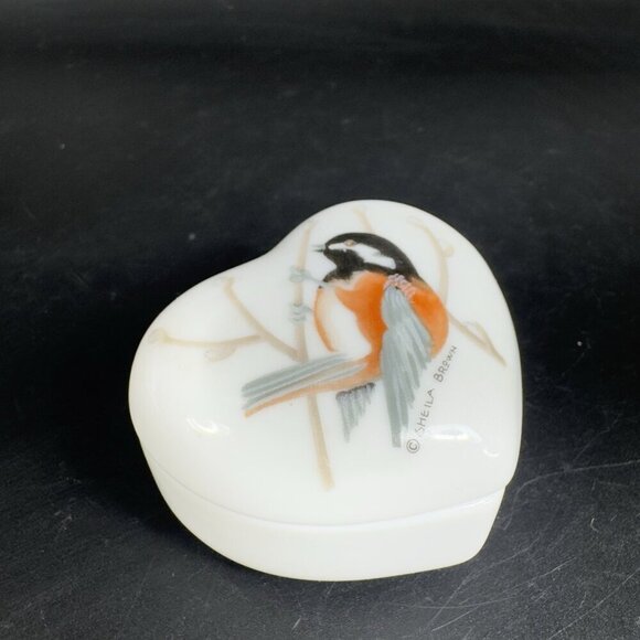 Vintage Otagiri Chickadee Heart Shaped Bird Trinket Box Sheila Brown Container - Picture 11 of 12